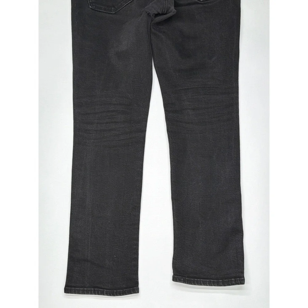Levis own piece